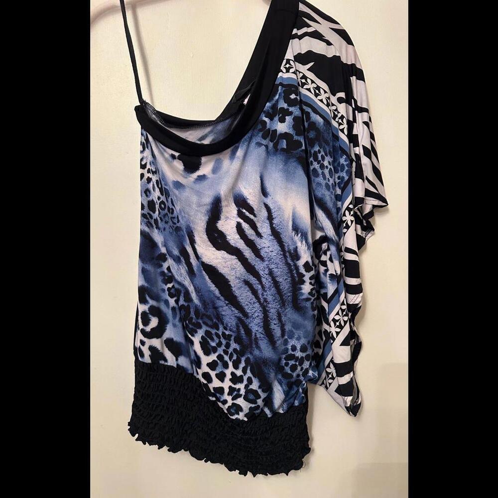 Roar into Fashion with this Stunning Blue Leopard One-Shoulder Top